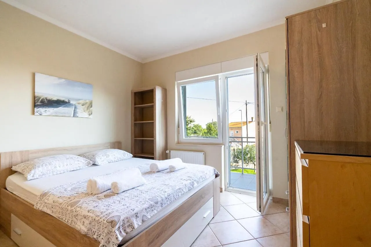 Apartman Ana Novi Vinodolski 0*,  Croatia