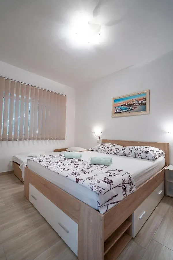 Apartment Apartman Ana Novi Vinodolski Croatia
